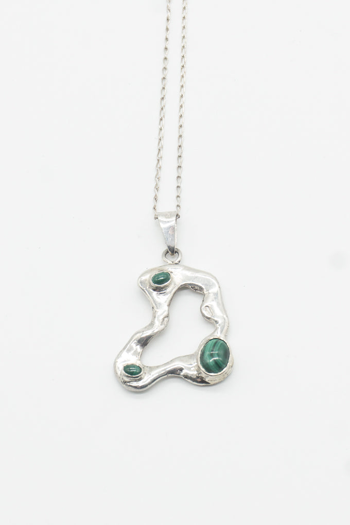 Organic Necklace with Malachite
