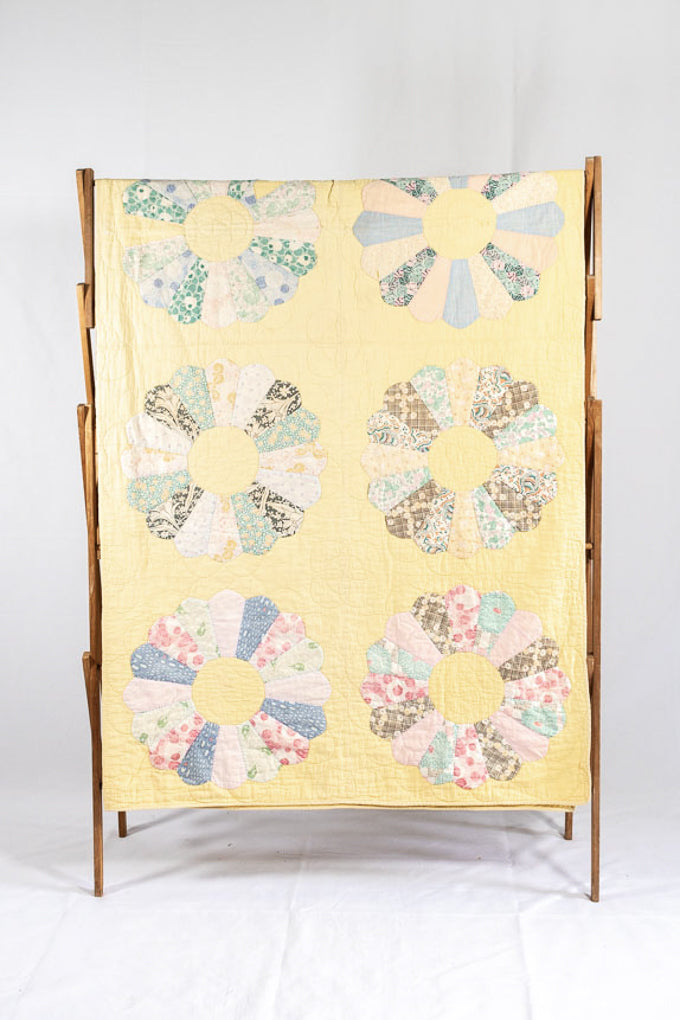 Antique 'Dresden Plate' Quilt