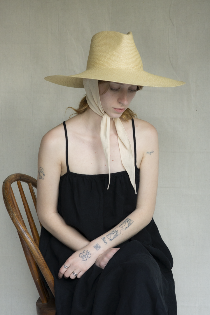 Caro Hat w. Neck Shade Tan