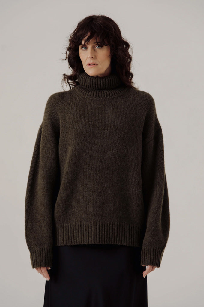 Alpaca Heritage Turtleneck - Olive