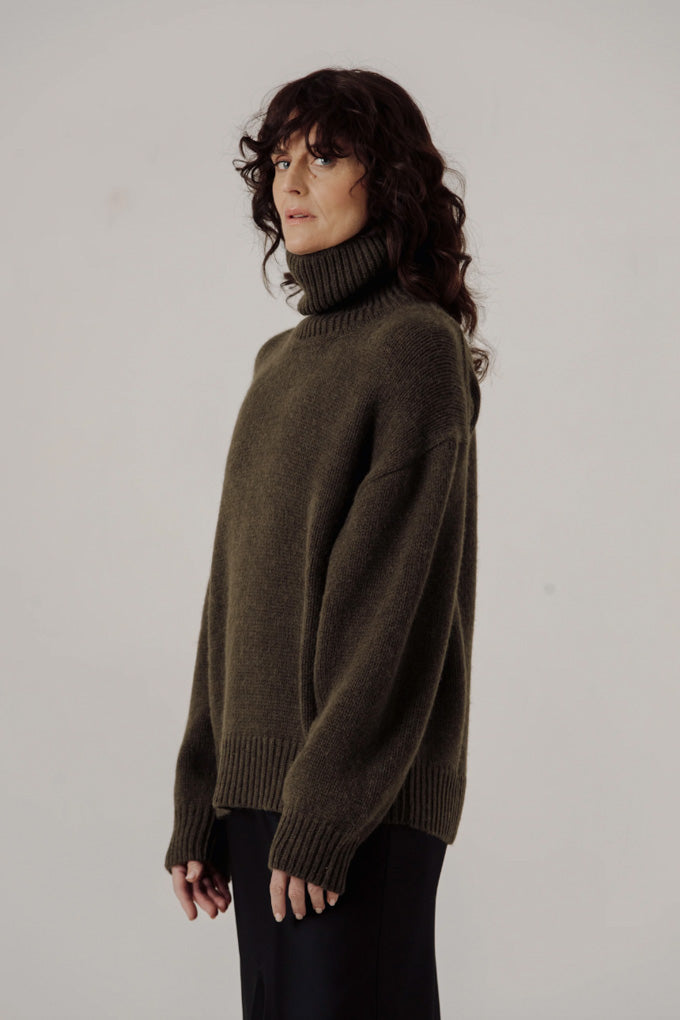 Alpaca Heritage Turtleneck - Olive