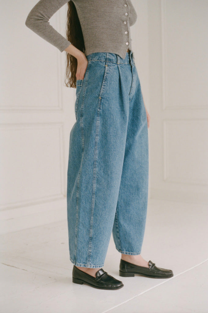 Emil Pant in Medium Blue