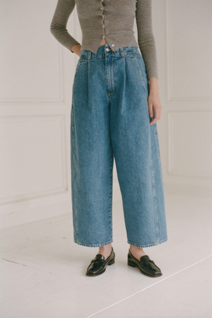 Emil Pant in Medium Blue