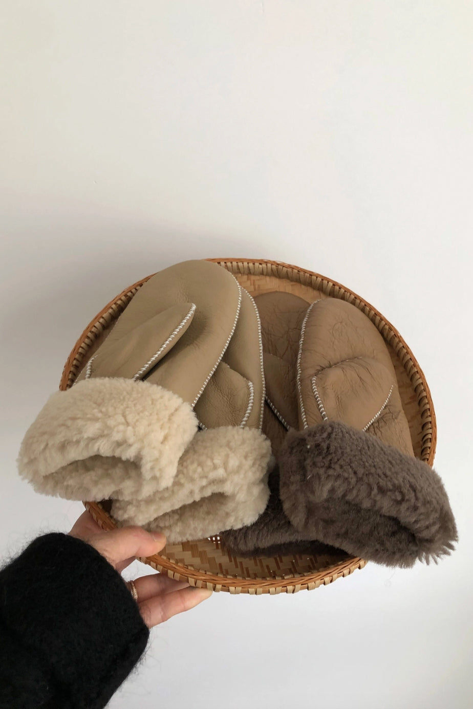 Shearling Mittens - Camel