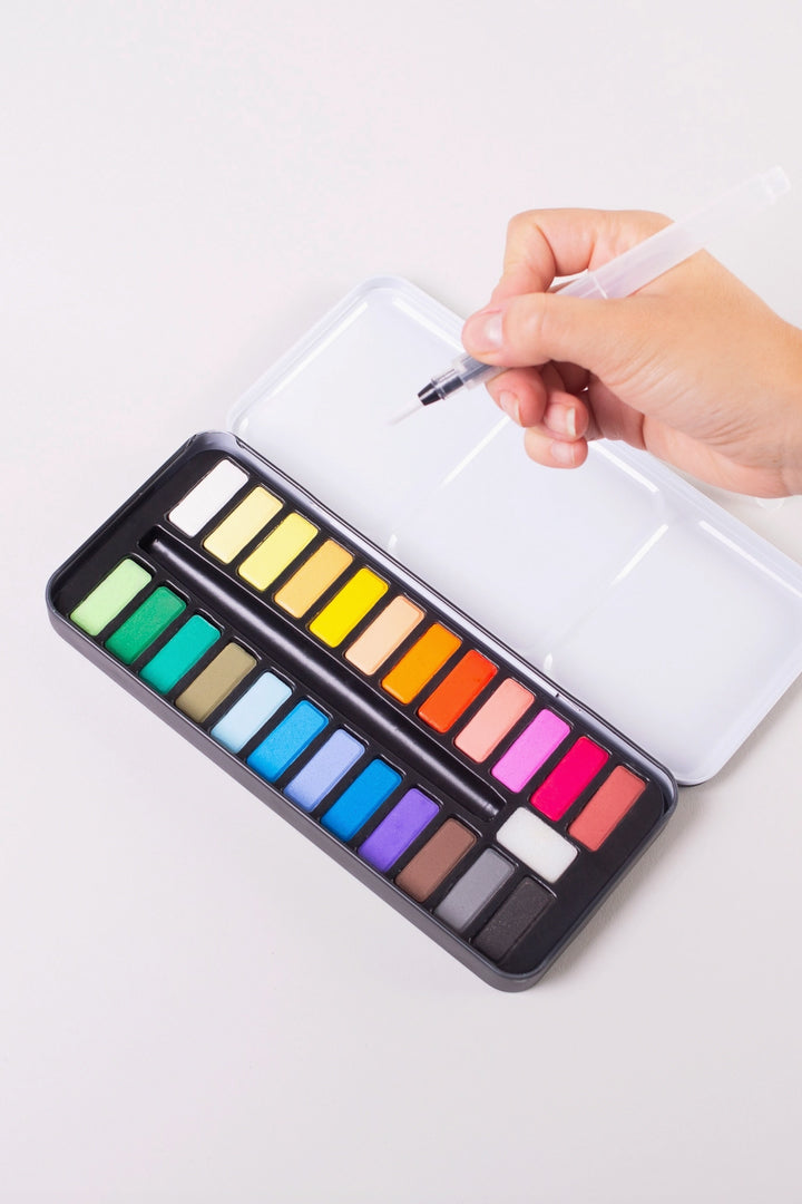 Watercolor Paint Set with Water Brush