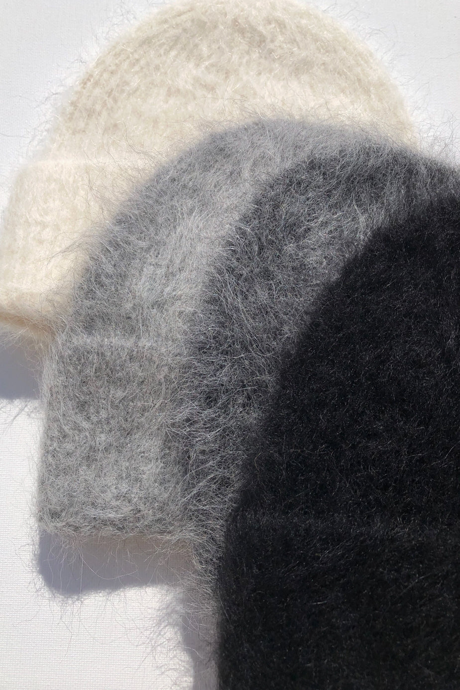 Alpaca Fluffy Beanie - Rock