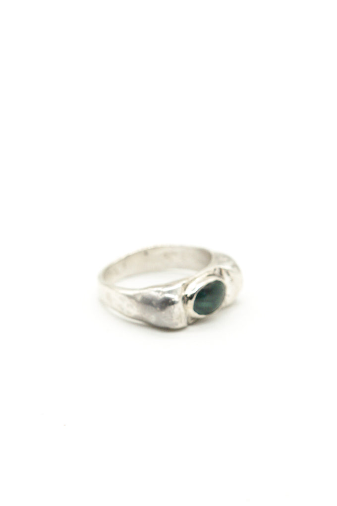 Antiqua Ring with Malachite