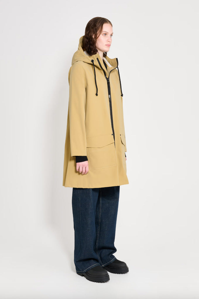 Mosebacke Patch Rain Coat - Matte Sand