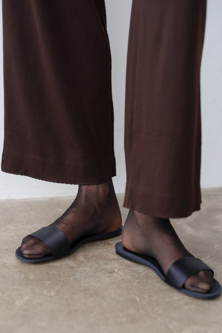 The Baby Rib Scallop Pant - Espresso