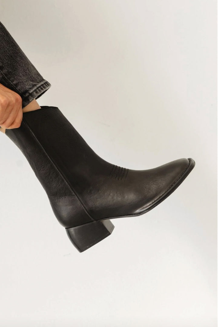 The West Boot [Black]