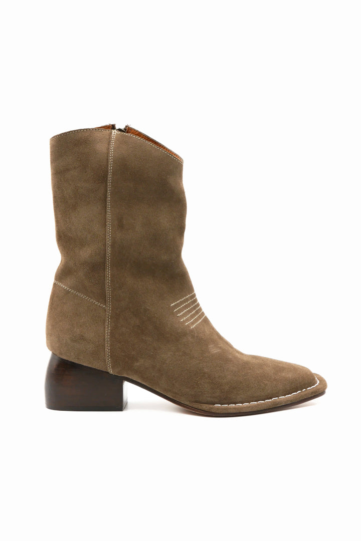 The West Boot [Moss]