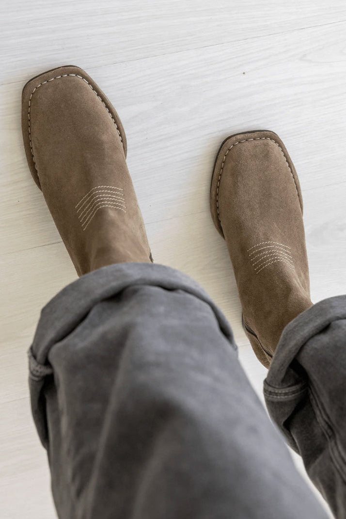 The West Boot [Moss]