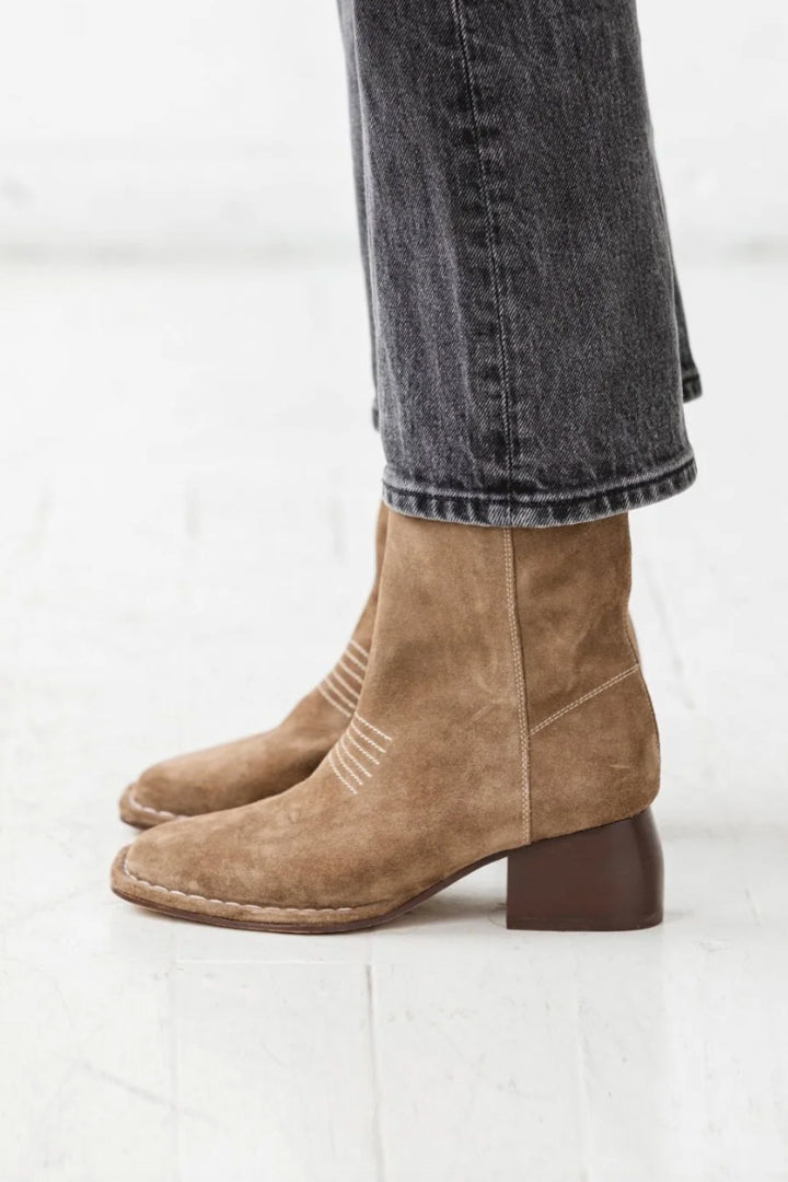 The West Boot [Moss]