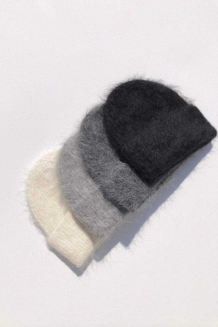 Alpaca Fluffy Beanie - Rock